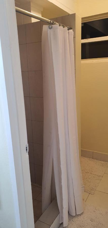 Hastings Towers 4D - Studio Apt Opp Beach Bridgetown Exterior foto
